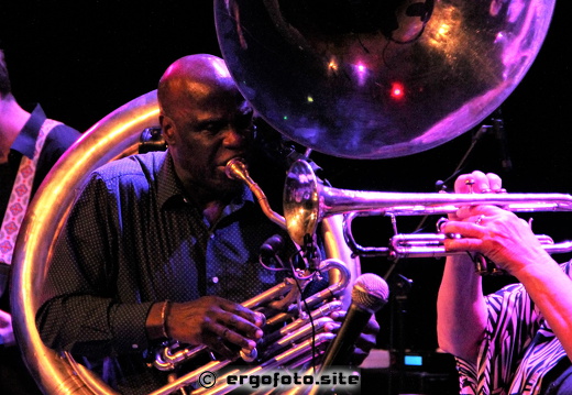 Hazmat Modine im Ampere
