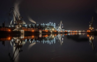 Straubinger Hafen bei Nacht
