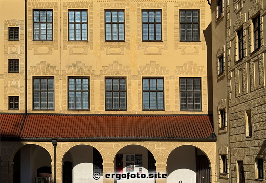 Fensterkaskade Burg Trausnitz im Hof