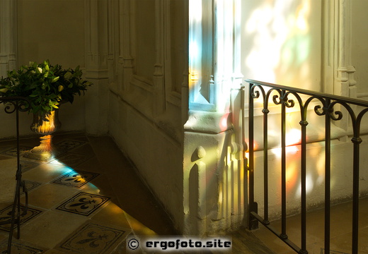 Farbschatten in Kapelle